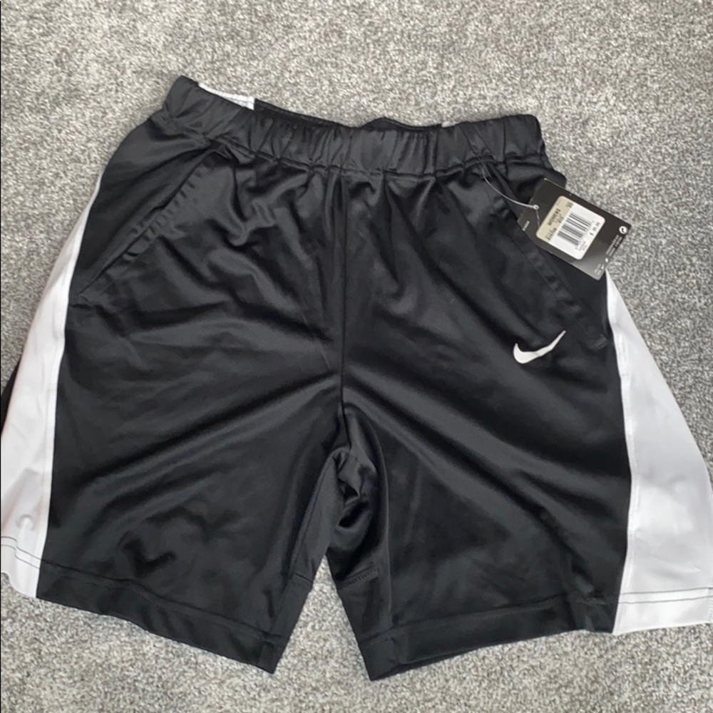 Nike women’s shorts xs